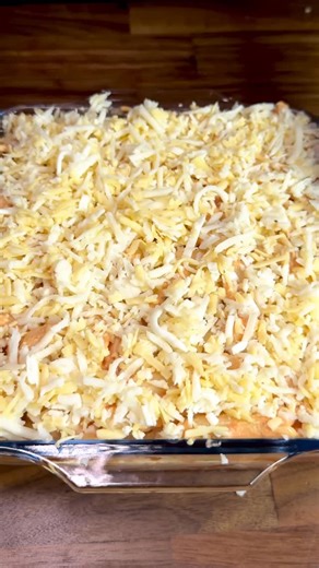 Ab Elhassnaoui on Instagram: "Cheesy Tomato Pasta Bake #shorts #tomato #pasta #instagram #easyrecipe"