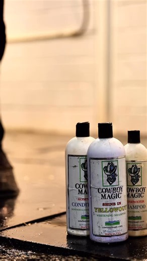 Mud, sweat, and magic. Boyd Martin flew around the cross-country track at the U.S. Equestrian Open Final for Eventing with both Miks Master C and Shanroe Cooley. Thanks to Cowboy Magic Shampoo, his horses looked as sharp as they performed. Clean, conditioned, and competition-ready. 🎥 @athletux | Cowboy Magic