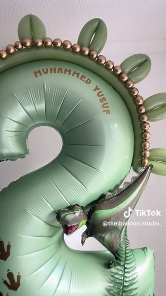 Dinosaur Balloons for a Fun Birthday Celebration