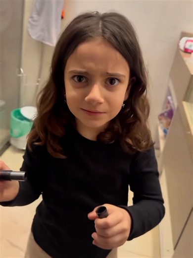 Adorable Reactions to Funny Pranks