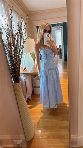 Tara West on Instagram: "Myth vs. Reality 👗 Myth: The belt that comes with your dress always has to be worn in the front. Reality: Style is personal! I love tying mine in the back with a bow 🎀 —it defines the waist and adds an unexpected detail that instantly elevates the look. Fashion rules aren’t one-size-fits-all. The best style is the one that makes you feel confident. 💫 💙 This dress is on SALE! Comment YES and I’ll DM you the link 💙 👉 Save this tip for your next outfit & share it with