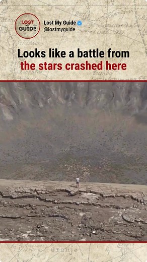 In the middle of Arizona’s desert lies the Barringer Crater, also called Meteor Crater. Formed about 50,000 years ago by a meteor impact, it stretches nearly 4,000 feet (1,200 m) wide and 560 feet (170 m) deep, making it one of Earth’s best-preserved craters. Science says it was carved by cosmic forces but standing at the edge, you can’t help but wonder… did a great battle happen here long ago? Credit: (Unknown – all rights belong to the owner) #MeteorCrater #ArizonaDesert #exploretheworld🌎 #Lo
