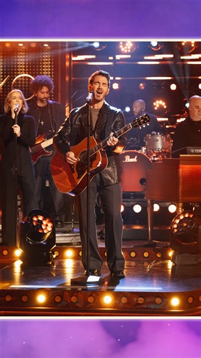 The Kelly Clarkson Show on Instagram: "Kevin Jonas performs 'Changing'! 🎶 #Cameooke"