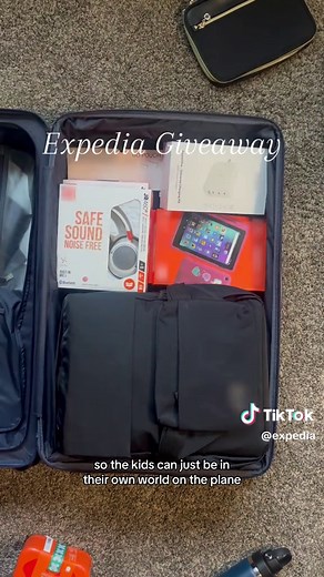 expedia on TikTok