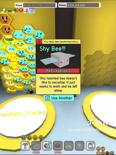Bees Spawn OP Loot in Bee Swarm Simulator!