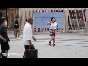 The Dancing Kit Kat Lady