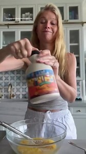 Gwyneth Paltrow shocks fans by cooking TOPLESS