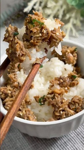 You can eat endless bowls of rice with this! Easy mackerel can flakes #mackerelrecipe #mackerelca...