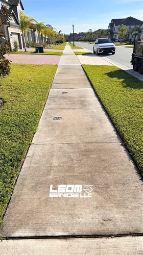 ✨ Sidewalk Cleaning — Before & After! ✨ Years of dirt, mold, and weather buildup… gone! Our concrete cleaning process restores brightness, improves safety, and gives your neighborhood a fresh, clean look again. Another quality job by LEOM Services LLC. 💪🏼🧼 #SidewalkCleaning #ConcreteCleaning #PressureWashing #SoftWash #ExteriorCleaning BeforeAndAfter CleanConcrete LEOMServices FloridaCleaning OrlandoFL Windermere WinterGarden CurbAppeal HomeImprovement ProfessionalCleaning PropertyMaintenance