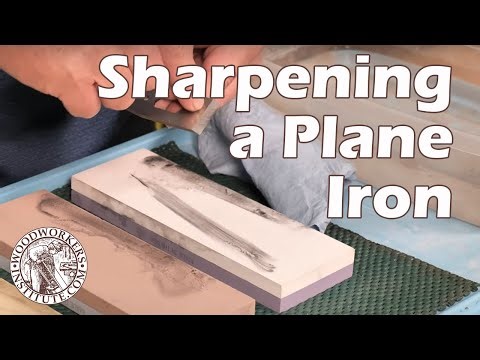 Sharpening a Woodworking Hand Plane Iron (Blade) [Woodworkers Institute]
