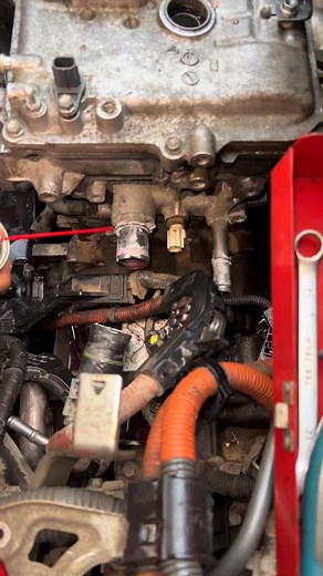 Coolant Temperature Sensor Open And Wash #sensor #alsharifauto #brake #asacarinformation #trick #tips #pakeheels #Rajabfamliy #temprature #carrepair #engine #advice | Trenasha Richards