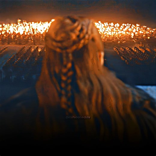 Melisandre Lights the Swords 🥶🔥 Dothraki #shorts #gameofthrones