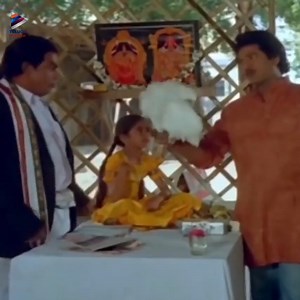 Add some fun and laughter to your day watching this comedy scene of #MallikarjunaRao from #RajendruduGajendrudu movie. Watch full movie here👉 https://youtu.be/6hn4XouQxmo #RajendraPrasad #Soundarya #Brahmanandam #SVKrishnaReddy #TeluguFilmnagar | Telugu Filmnagar