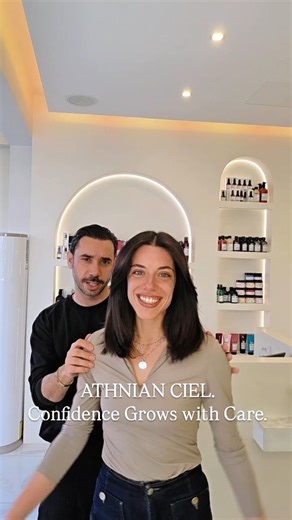 Stavros Liaros on Instagram: "A Hair Plan. Not a Quick Fix. Η Γεωργία ήρθε πριν 4 μήνες με τα μαλλιά της αρκετά ταλαιπωρημένα και με μια εμπειρία που είχε επηρεάσει και το πώς ένιωθε η ίδια. Όχι γιατί «δεν της άρεσαν». Αλλά γιατί είχαν χάσει την υγεία τους. Στο Athenian Ciel, όταν τα μαλλιά έχουν ταλαιπωρηθεί, δεν ξεκινάμε από το αποτέλεσμα. Ξεκινάμε από το πλάνο. Έτσι στο πρώτο ραντεβού κάναμε Σωστή διάγνωση, κούρεμα και θεραπεία αναδόμησης. Στόχος: να σταθεροποιήσουμε την τρίχα και να της ξανα
