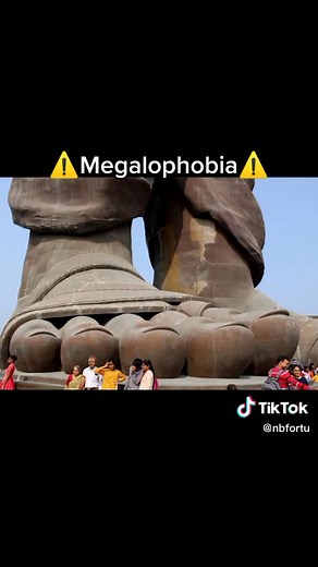 Intense Fear of Large Objects - Overcoming Megalophobia