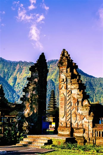 One of the joys of being a Travel Agent is that I get to book adventures like Bali. If you ever thought it was out of reach, it's not. Contact me today to book. #tammiestravel #traveltok #travel #bali #fyp