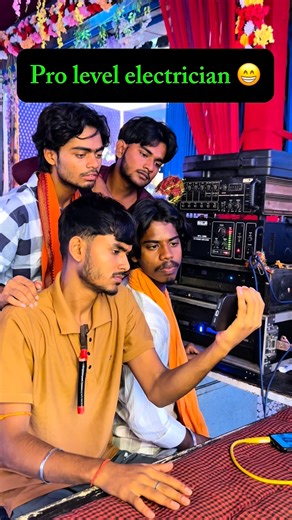 SDNB COMEDY | Sahil Kumar on Instagram: "Tag your ITI friend 😂 @sdn_comedy_09 #electrician #iti #boys #meme #dj #funny #funnyvideos #comedy #explorepage #reels #explore #trending #viralvideos #viral #instagram #viralvideos #trending"