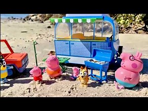Bluey & Peppa pig Beach Adventure 🏖️ Fun Pretend Play (30 minutes)