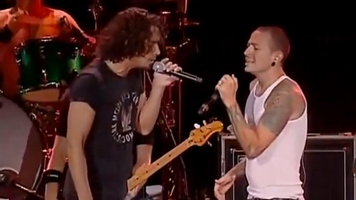 "Chris Cornell & Chester" Hunger Strike LIVE