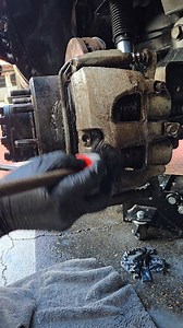 Dura Coating Technology​ Wheely Clean Concentrate - Professional Wheel Cleaner is made to remove the nasty brake dust and oxidation from chrome or aluminum surfaces ✨ Wheely Clean is NOT a degreaser, we are not removing grease or dirt 🚫 Wheely clean is not Purple Power, Dawn dish soap, Simple Green or any other degreaser amateurs use to clean wheels when in fact degreaser do a poor job cleaning wheels as they do NOT react and remove embedded brake dust! 🚫 Don’t forget to protect them with our 