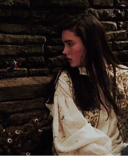 no i said ello but that’s close enough #labyrinth #thegoblinking #davidbowie #labyrinthmovie #edit jareth the goblin king david bowie edit labyrinth 1986 movie aesthetic sarah williams jennifer connelly fantasy viral foryou