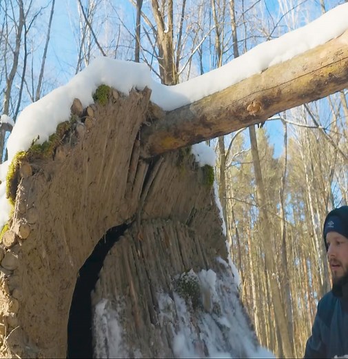 199K views · 5.2K reactions | Stay overnight in a warm and cozy survival den with a clay oven during winter to catch and cook food and learn about bushcraft. | Alex Zana | Facebook