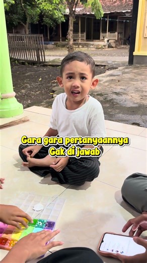 Arsya's way of talking is really random, sorry guys, because he's half-blood 🤣🤣 #shortvideo #funny