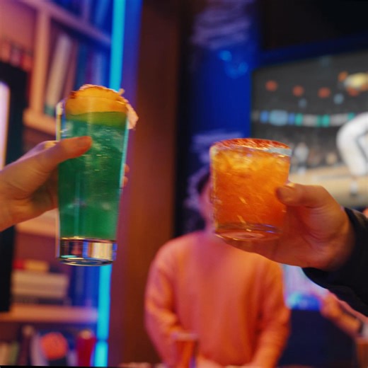 Private game suites or a 40 ft. screen and over 30 massive TV’s? Welcome to the new Dave & Buster’s watch experience. | Dave & Buster's