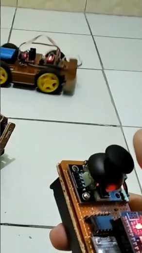 Robot Car Arduino remote control