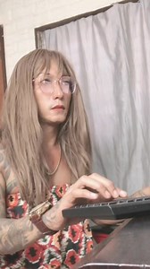 ‼️lexa at the office ‼️ e memo plus na yarn! #officefurniture #work #jobsearch #computer #workhardplayhard #passwordwifi #lifestyle @followers | Lox Salvador