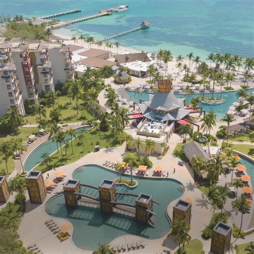 From beach mornings to family dinners with ocean views, Villa del Palmar Cancun brings everyone together in one beautiful, beachfront setting. | Villa del Palmar Cancun Beach Resort & Spa