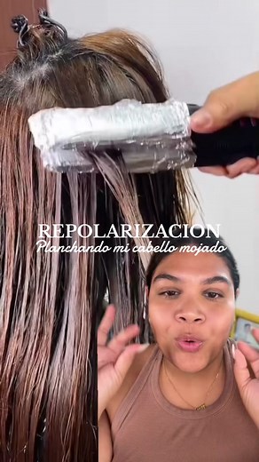 Planchando mi cabello monado🥵🫢 Creen que esto funcione? Comenta para la parte 2 de la repolarizacion capilar #repolarizacioncapilar #planchandomipelo #cabellodañado #repolarizacioncasera #cabellodecolorado Cc: @Angela María