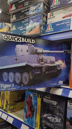 Beginner level snap kits #modelcar #modelkit #modeltank #beginnerfriendly #fyp