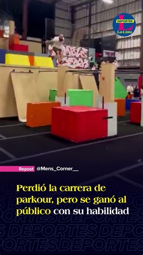 Perdió la carrera de parkour, pero se ganó al público con su habilidad