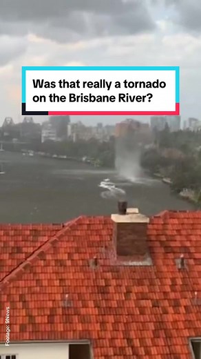 Tornado in Brisbane? A severe storm bringing gigantic hail and damaging winds tore across parts of Brisbane’s inner suburbs on Friday afternoon. #weather #brisbane #storm #tornado #gustnado #cyclone #vortex #brisbaneriver #brisbanecity #hail