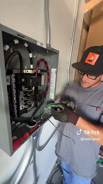 A Must-Have Tool for Electricians - The Myers Wire Stretcher