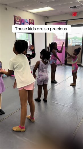 I never did this one at recess! Too precious! #destinydevoteddance #dance #recess #danceteacher #lemonade