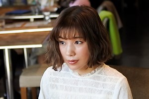 「ホリデイラブ」杏寿（仲里依紗）に新たな出会い　純平（塚本高史）との関係は？＜第2話あらすじ＞ - モデルプレス