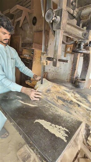 Wood Cutting with saw Machine | Powerful Wood Cutting Technique | Clean & Straight Cuts