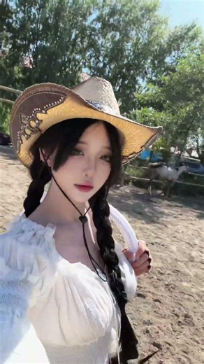 Let's go horseback riding! #trending #dance #douyin #beauty #tiktok #shorts #cutegirl #beautiful