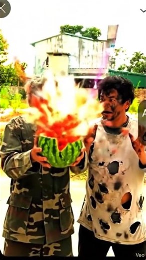 “Camouflage Chef Sets Watermelon on FIRE! 😂🔥”#Viral #Shorts #FoodChallenge #Prank #BBQ #Watermelon