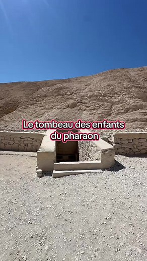 Le tombeau des enfants du pharaon — découverte et explications