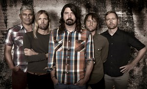 #FooFighters: Frontman Dave Grohl Address Breakup Rumours