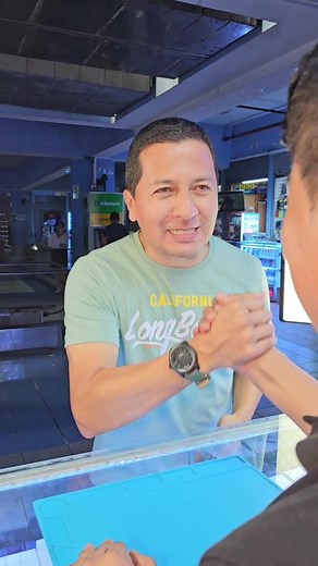 #alfondohaysitio #felixalfondohaysitio #tendencia #viralvideo #serviciotecnico #reparaciondecelulares #tecnicoencelulares #s20ultra #samsung #viraltiktok #fyp #tiktoknews #clientesfelices