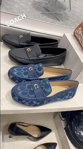 COACH SHOES FLORENCE SLIDE FLAT SANDALS MARGOT HOLLY CAMILLA LOGO & more #coach #coachshopping