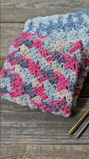 Free Easy Washcloth Crochet Pattern: Learn the Sedge Stitch #crochet #crocheting