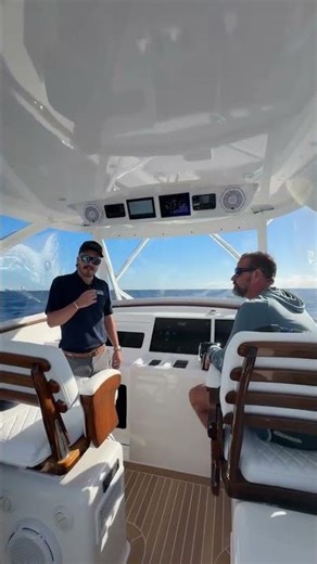 2026 Front Runner Boats 47' walkaround equipped with a Seakeeper Ride 1050.