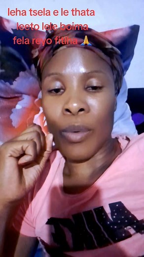 Leha leeto la botshelo le le boima.tsela ya botshelo ye re tsamaya lefa ele kgole .fela retla kgona tse ka maatla a modimo 🙏 | Patricia Lekone