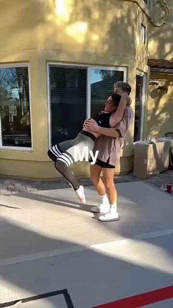My Girlfriend Is Very Strong