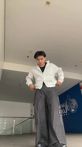 how 'bout a new thang? 🤔 dc: 🙋‍♂️#fyp #dance #reels | Wayne Gallego